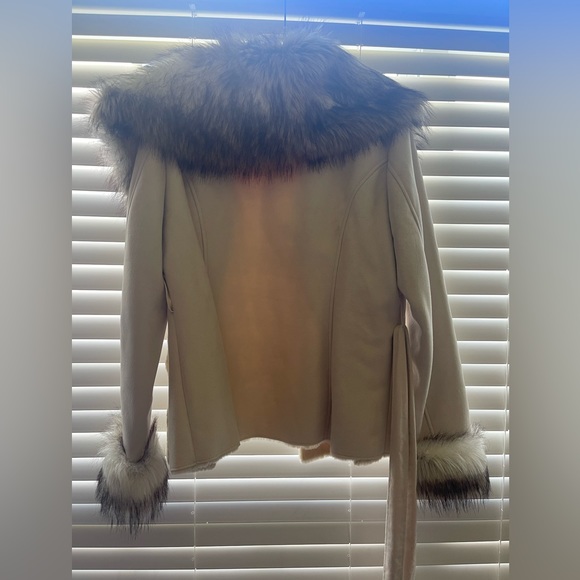 High quality faux fur coat - Picture 3 of 6